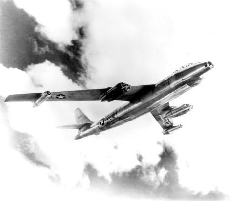 Boeing-B-47-Stratojet-001.jpg