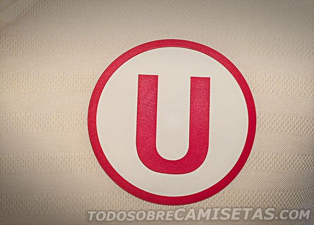 Camisetas Umbro de Universitario de Deportes 2016