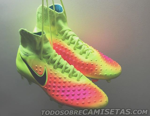 More photos of the Nike Magista Obra II for July
